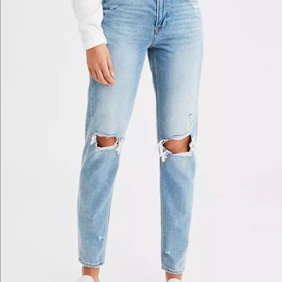 American Eagle Outfitters Denim - American Eagle Ripped Mom Jeans